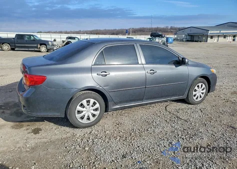 2010 Toyota Corolla Base z USA, uszkodzony, nr VIN 2T1BU4EE7AC527789